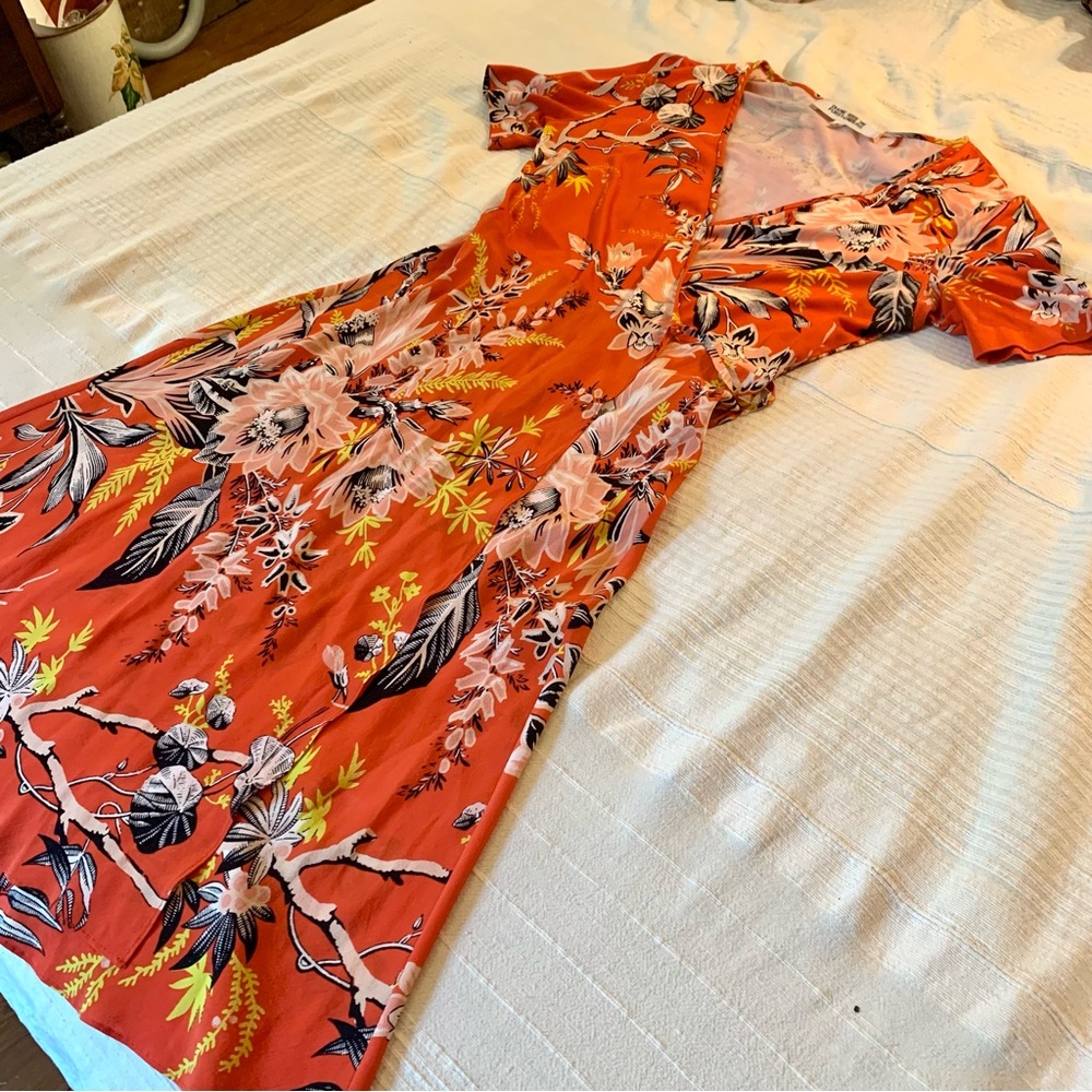 DVF floral silk wrap dress - Picture 2 of 4